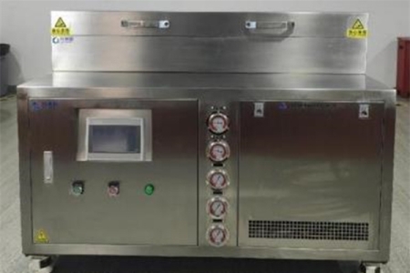 低温冷冻机用什么冷媒好？氨是常见选择！